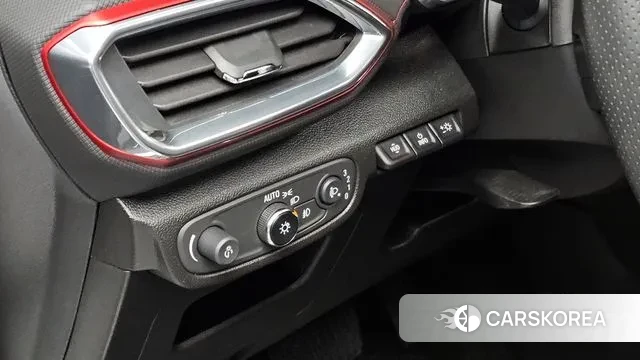 Chevrolet (GM Daewoo) Trailblazer 2022 Белый из Кореи, фото 5