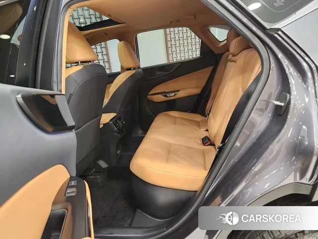 Lexus NX350h Second generation 2022 Серый из Кореи, фото 5