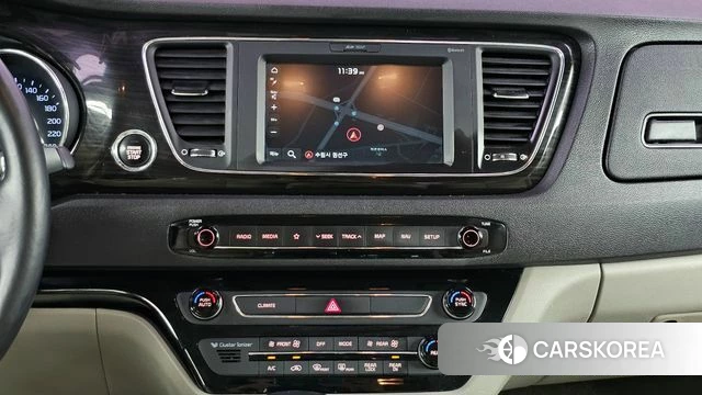 Kia The New Carnival 2019 Белый из Кореи, фото 5