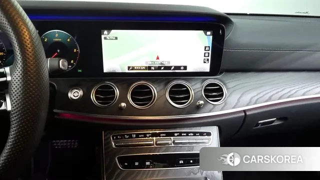 Mercedes-Benz E-Class W213 2020 Белый из Кореи, фото 5