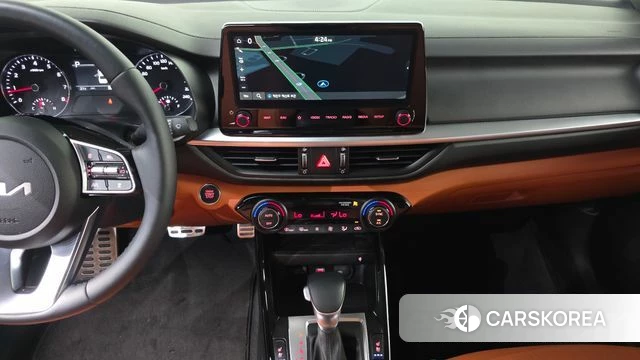 Kia The New K3 2nd generation 2024 Белый из Кореи, фото 5