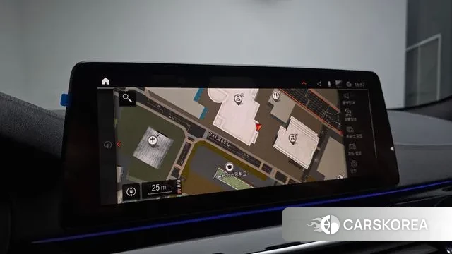 BMW 5 Series (G30) 2023 Белый из Кореи, фото 5