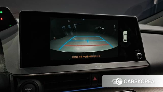 Toyota Prius 5th Generation 2025 Белый из Кореи, фото 5