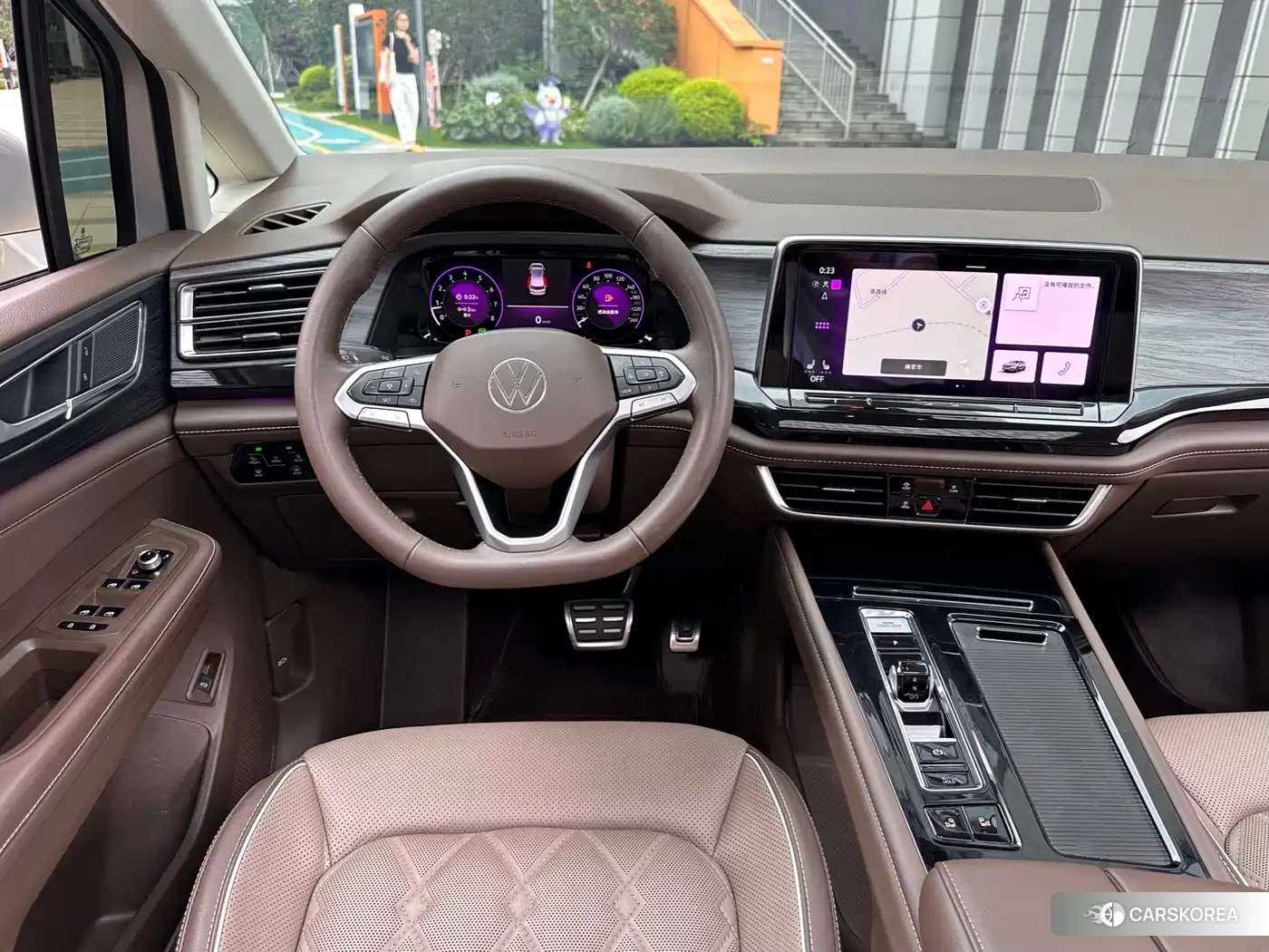 Volkswagen Viloran 2023 Silver/gray из Китая, фото 5