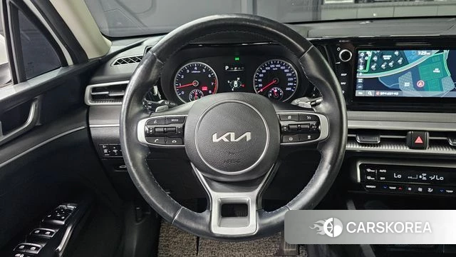Kia K5 3rd generation 2022 Белый из Кореи, фото 5