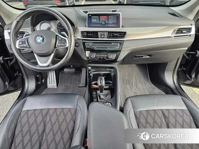 BMW X1 (F48) 2021 Черный из Кореи, фото 5