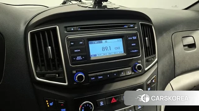 Hyundai The New Grand Starex 2019 Белый из Кореи, фото 5