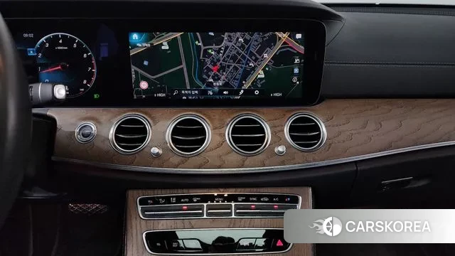 Mercedes-Benz E-Class W213 2021 Серый из Кореи, фото 5