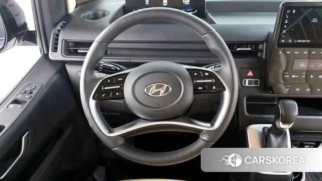 Hyundai Staria 2023 Белый из Кореи, фото 5