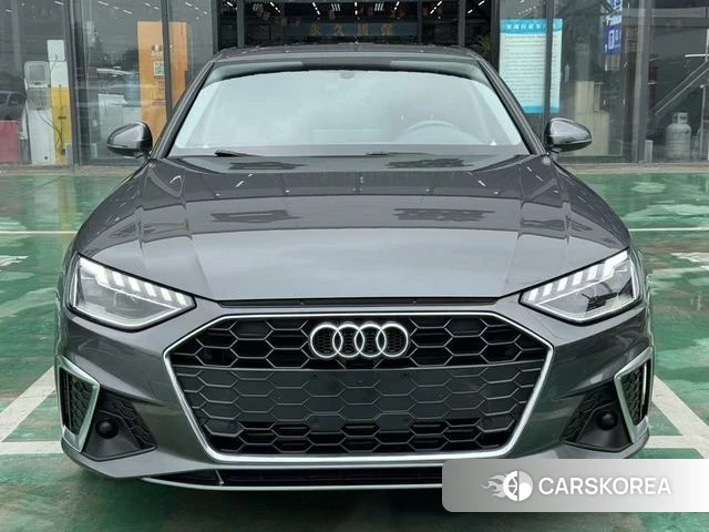 Audi A4L 2021 Темно-серый из Китая, фото 5