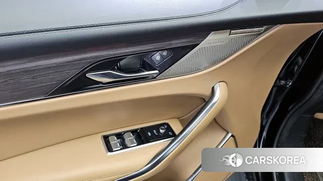 Jaguar F-PACE 2022 Черный из Кореи, фото 5