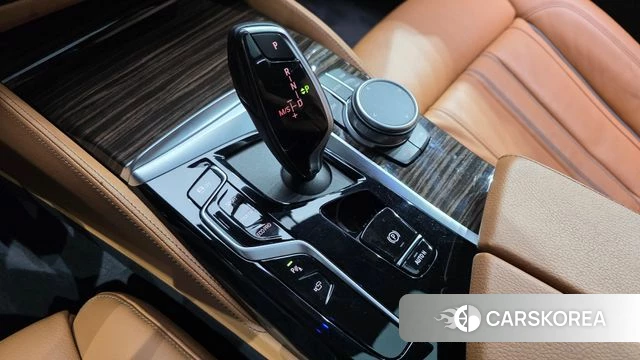 BMW 5 Series (G30) 2021 Белый из Кореи, фото 5