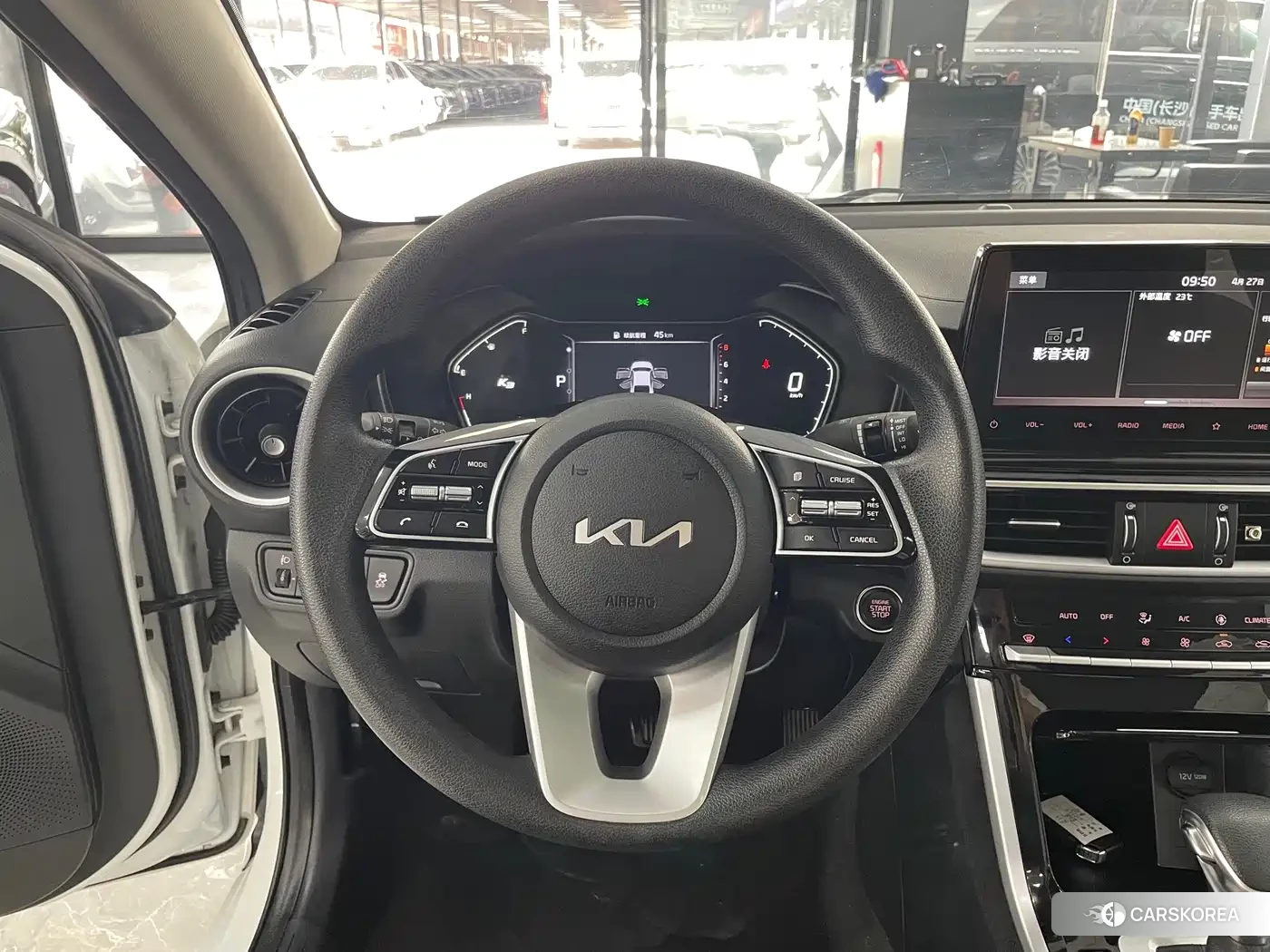 Kia K3 2022 Белый из Китая, фото 5