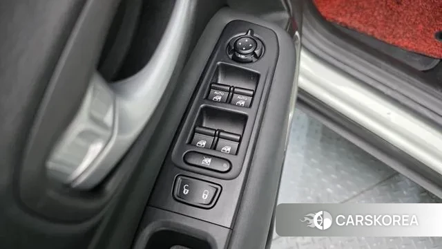 Jeep Renegade 2023 Белый из Кореи, фото 5