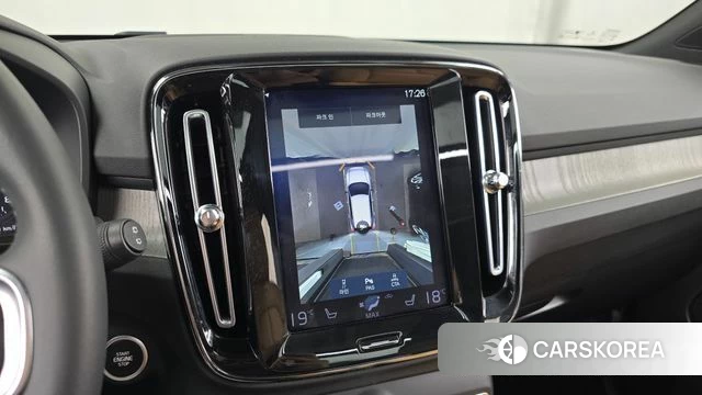Volvo XC40 2021 Белый из Кореи, фото 5