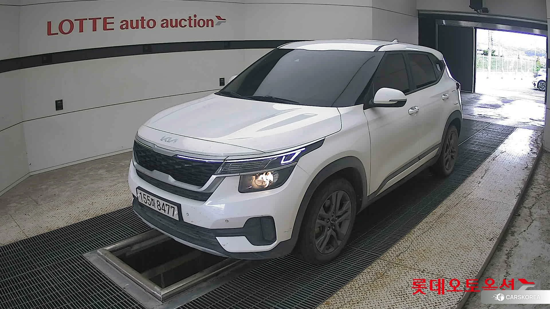 Kia Seltos 2022 Snow White Pearl из Кореи, фото 5