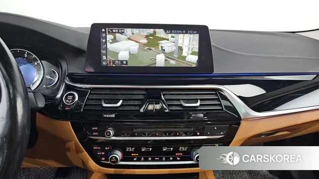 BMW 5 Series (G30) 2018 Черный из Кореи, фото 5