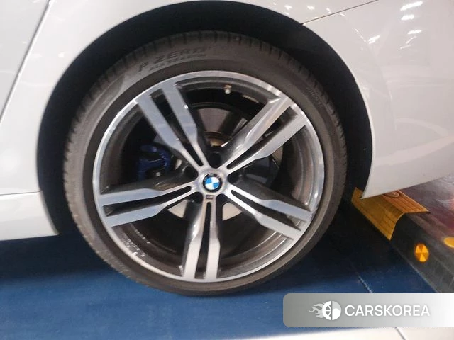 BMW 6 Series GT (G32) 2022 Белый из Кореи, фото 5