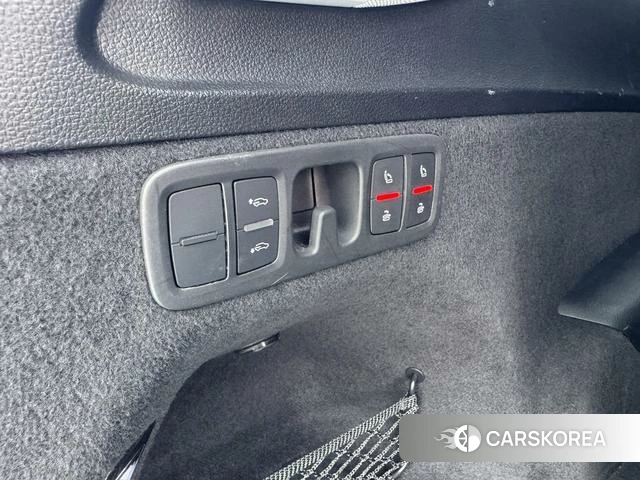 Audi Q7 2023 Черный из Китая, фото 5