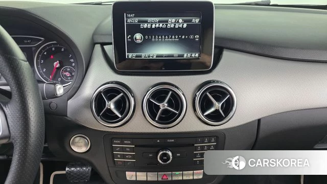 Mercedes-Benz B-Class W246 2018 Черный из Кореи, фото 5