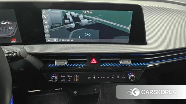 Kia EV6 2023 Черный из Кореи, фото 5