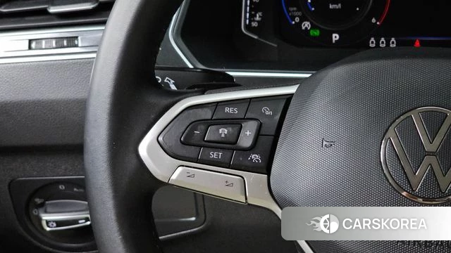 Volkswagen Tiguan second Generation 2022 Белый из Кореи, фото 5