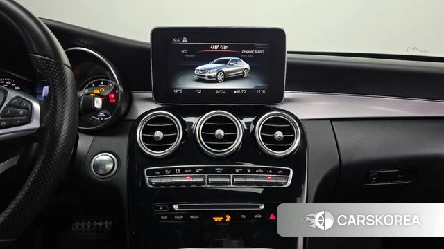 Mercedes-Benz C-Class W205 2018 Белый из Кореи, фото 5