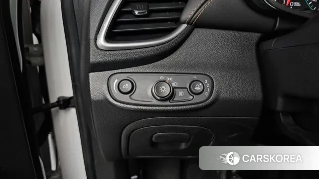 Chevrolet (GM Daewoo) The New Trax 2020 Белый из Кореи, фото 5