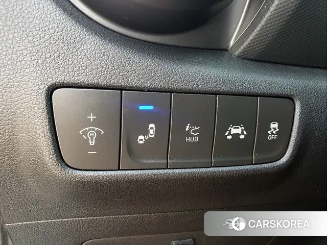 Hyundai Kona 2019 Серебристо-серый из Кореи, фото 5