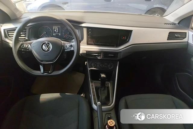 Volkswagen Polo 2021 Белый из Китая, фото 5