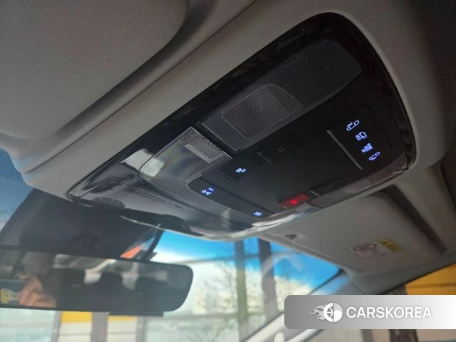 Hyundai Staria 2022 Белый из Кореи, фото 5