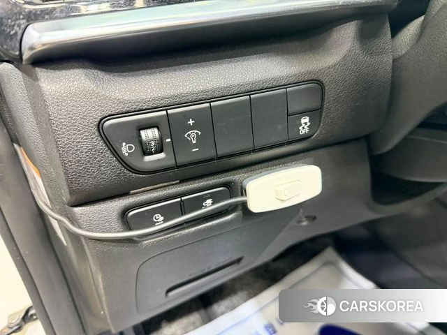 Kia Niro Plus 2022 Белый из Кореи, фото 5