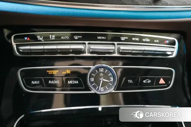 Mercedes-Benz E-Class W213 2020 Серый из Кореи, фото 5