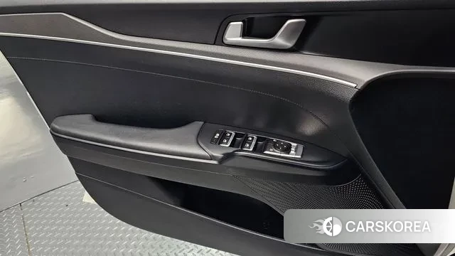 Kia K5 3rd generation 2021 Белый из Кореи, фото 5