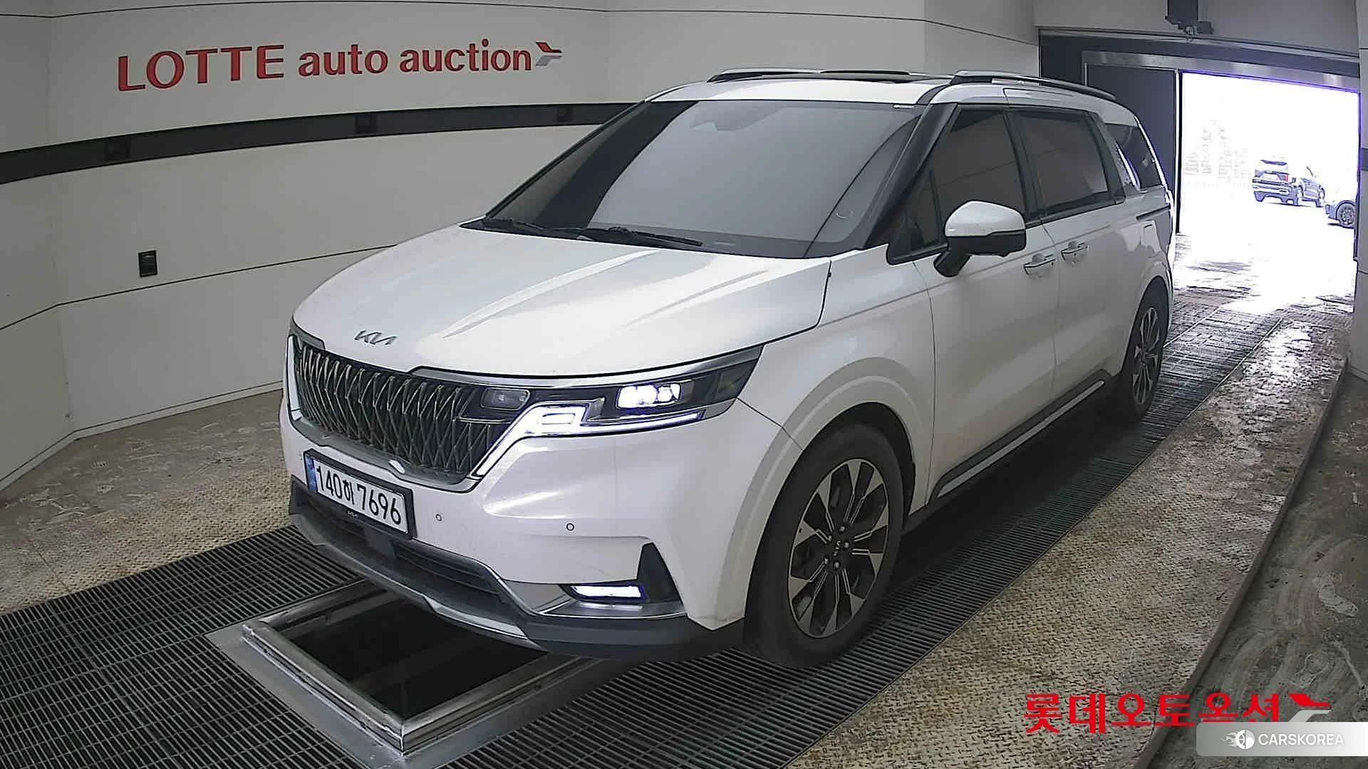 Kia Carnival 2021 Белый из Кореи, фото 5