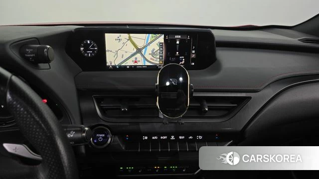 Lexus UX250h 2020 Красный из Кореи, фото 5