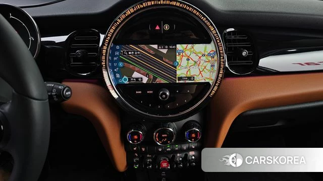 Mini Cooper S 2023 Белый из Кореи, фото 5