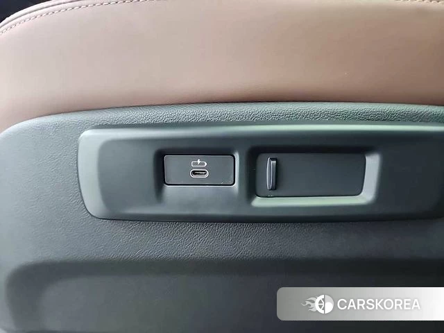 BMW X5 (G05) 2023 Черный из Кореи, фото 5