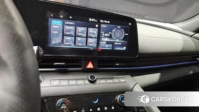 Hyundai The New Avante (CN7) 2024 Серебристо-серый из Кореи, фото 5