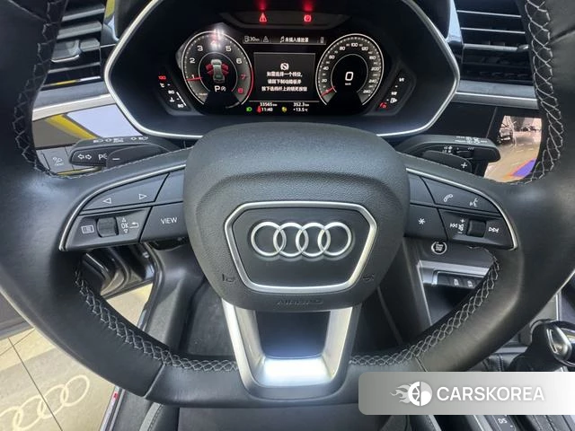 Audi Q3 2023 Темно-серый из Китая, фото 5