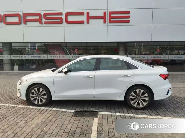 Audi A3 2021 Белый из Китая, фото 5