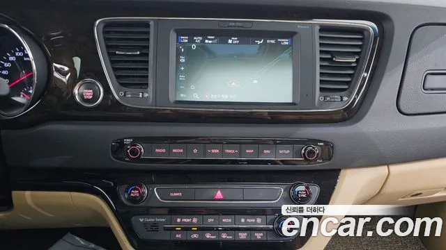 Kia The New Carnival id 2710342 из Кореи 5