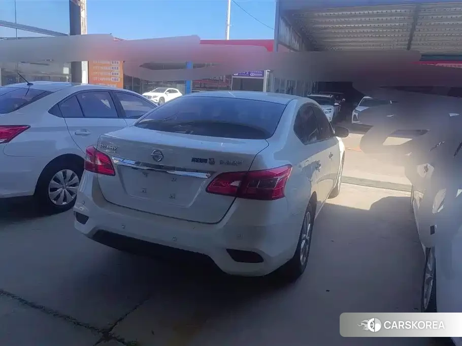 Nissan Sylphy 2024 Белый из Китая, фото 5