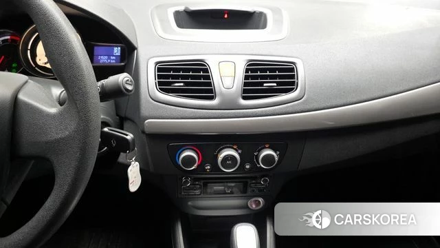 Renault Korea (Samsung) SM3 Neo 2018 Серебряный из Кореи, фото 5