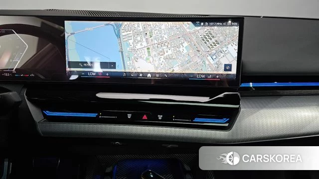 BMW 5 Series (G60) 2024 Черный из Кореи, фото 5