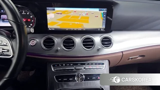 Mercedes-Benz E-Class W213 2020 Белый из Кореи, фото 5