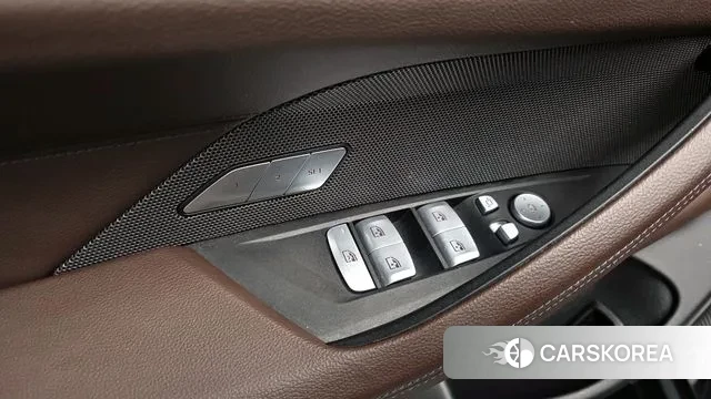 BMW i4 2022 Цвет галактики из Кореи, фото 5