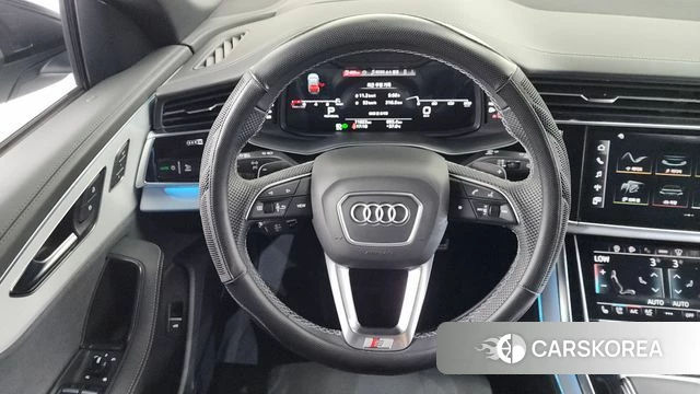 Audi Q8 (4M) 2025 Черный из Кореи, фото 5