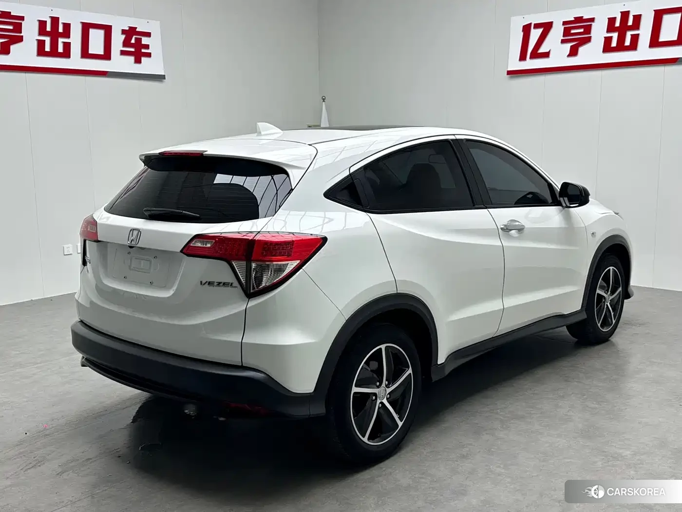 Honda Vezel 2021 Белый из Китая, фото 5
