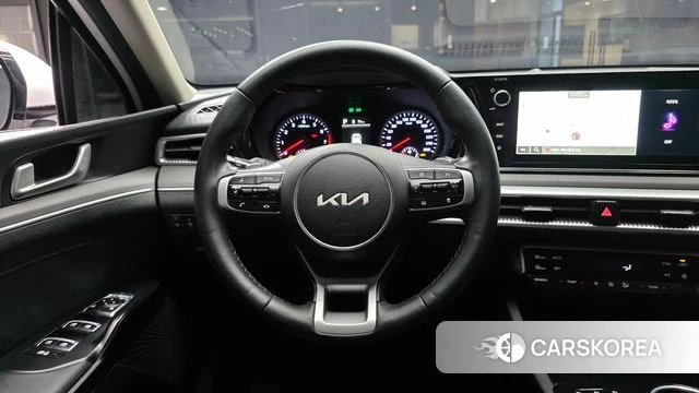 Kia K5 3rd generation 2022 Белый из Кореи, фото 5
